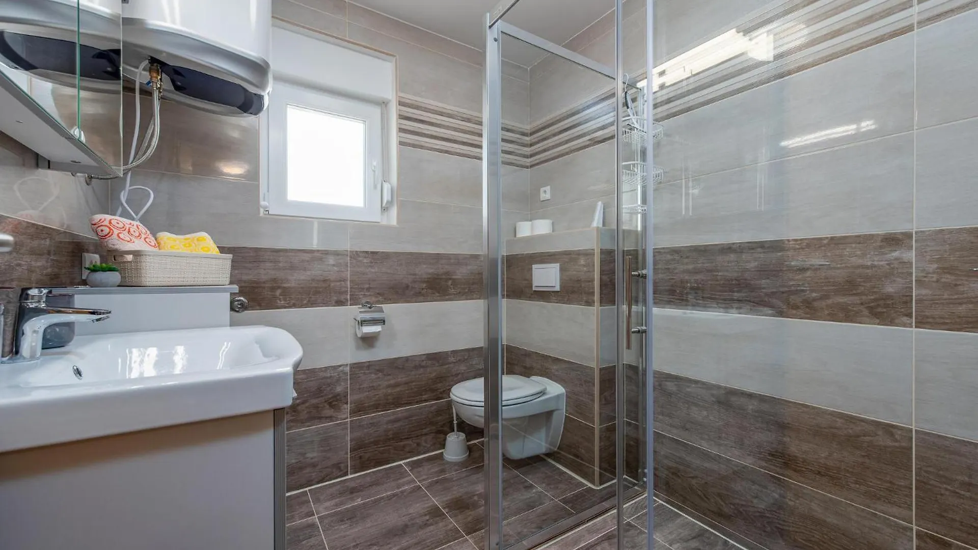 3 Bedroom Lovely Apartment In Mandre 0*,  Croatia